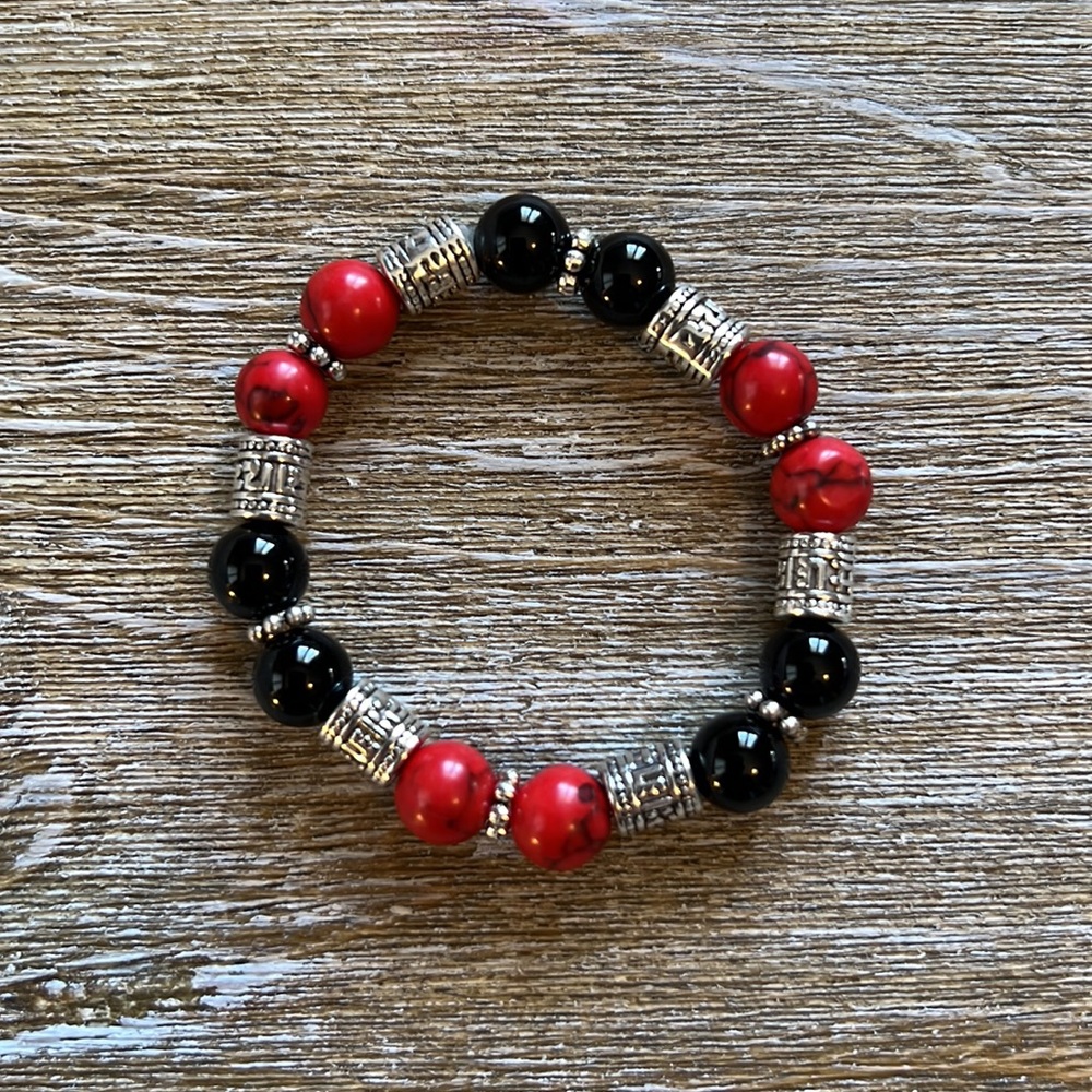 22042 Onyx and Red Acrylic Bracelet